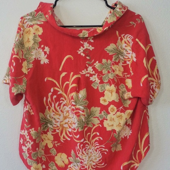 Forever 21 Aloha Style Top 🦋 - Picture 4 of 4